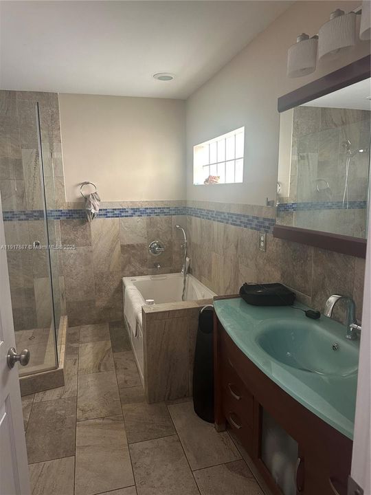 待售: $729,000 (3 贝兹, 2 浴室, 2346 平方英尺)