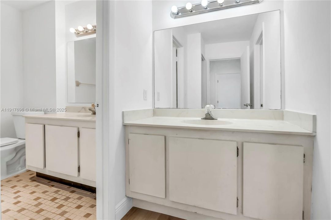 For Rent: $3,200 (3 beds, 2 baths, 1577 Square Feet)