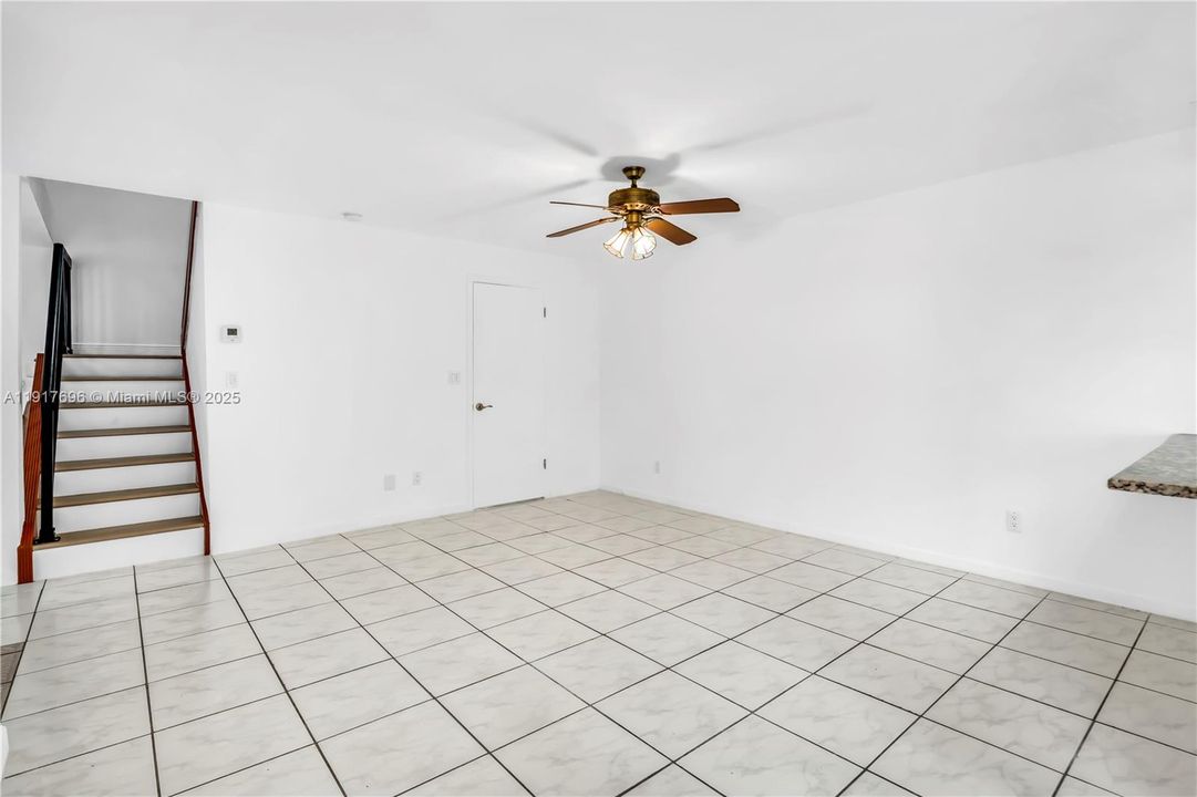 For Rent: $3,200 (3 beds, 2 baths, 1577 Square Feet)