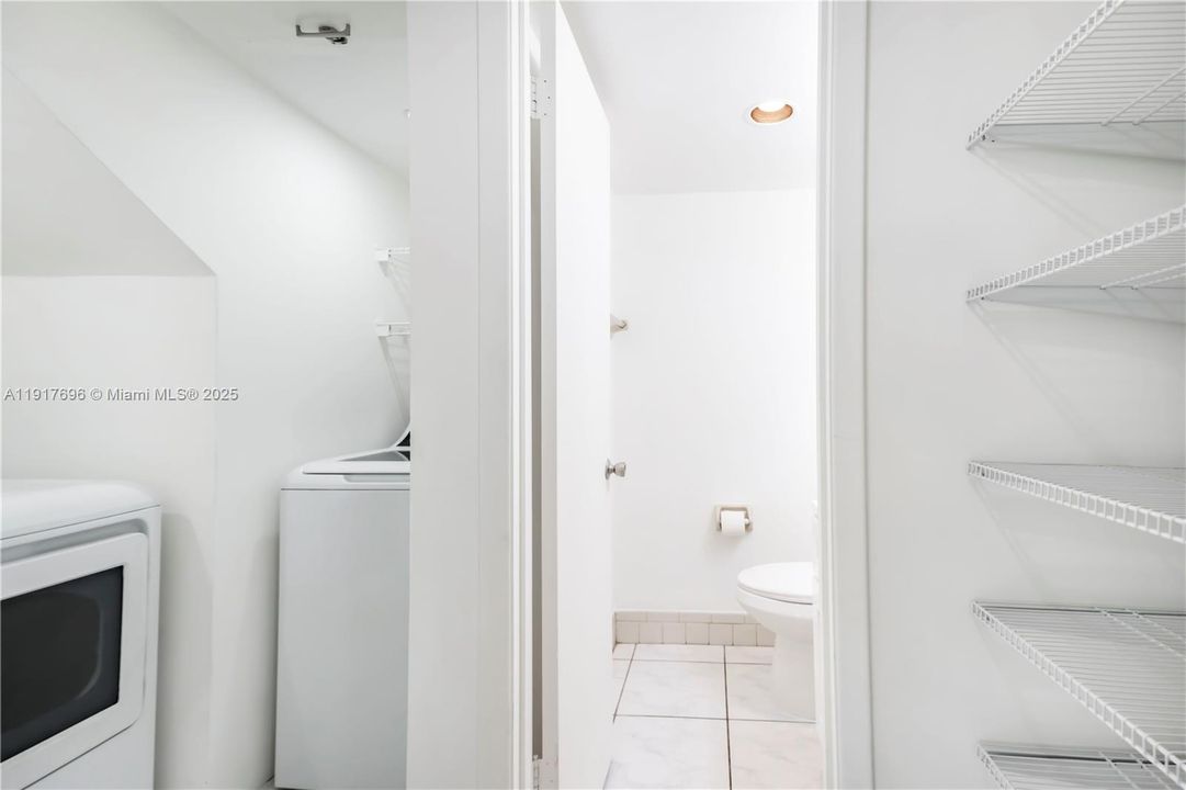 For Rent: $3,200 (3 beds, 2 baths, 1577 Square Feet)