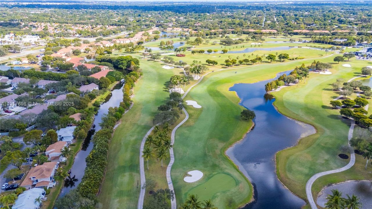 For Rent: $3,200 (3 beds, 2 baths, 1577 Square Feet)