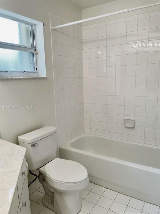 For Rent: $3,590 (3 beds, 2 baths, 1595 Square Feet)