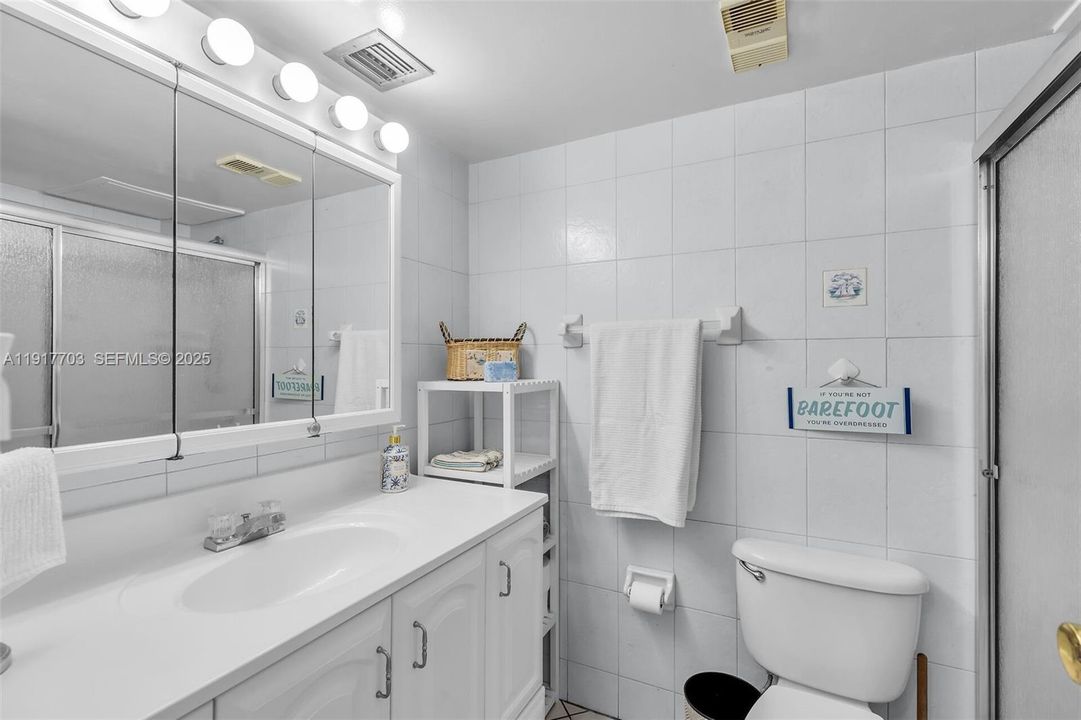 待售: $290,000 (0 贝兹, 1 浴室, 398 平方英尺)