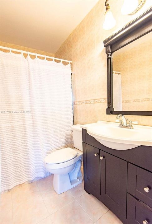 待售: $635,000 (0 贝兹, 0 浴室, 1529 平方英尺)