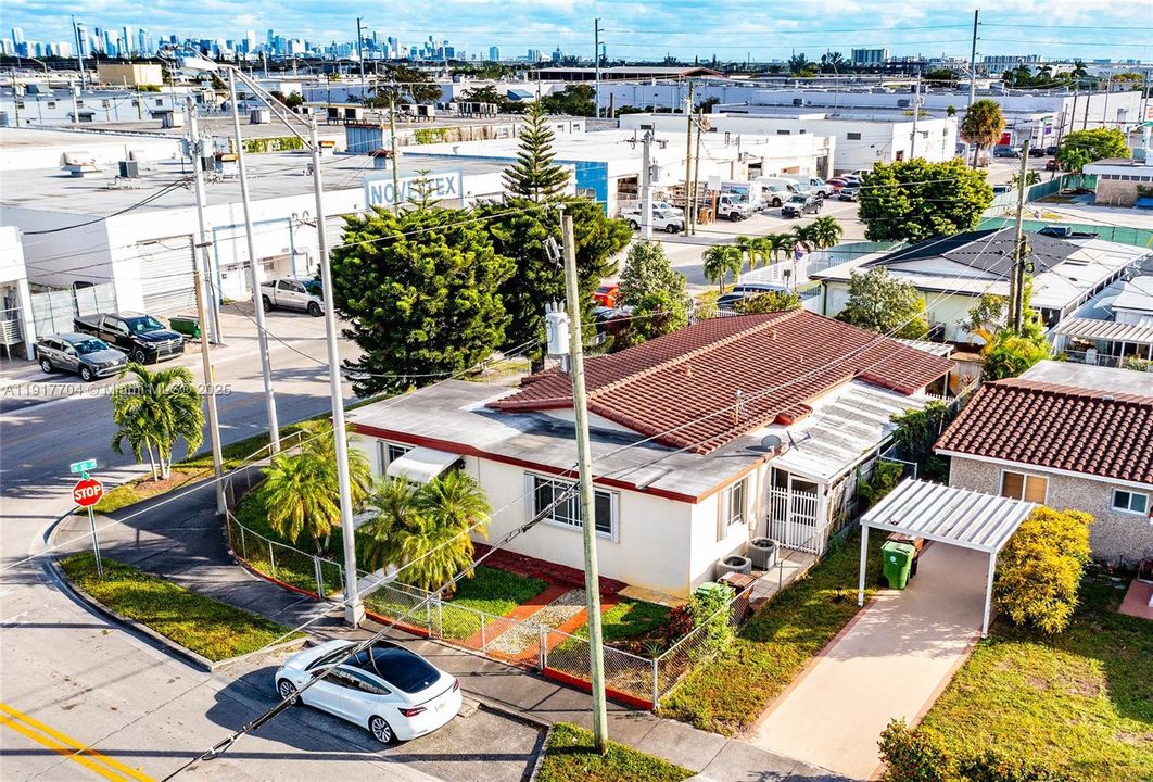 待售: $635,000 (0 贝兹, 0 浴室, 1529 平方英尺)