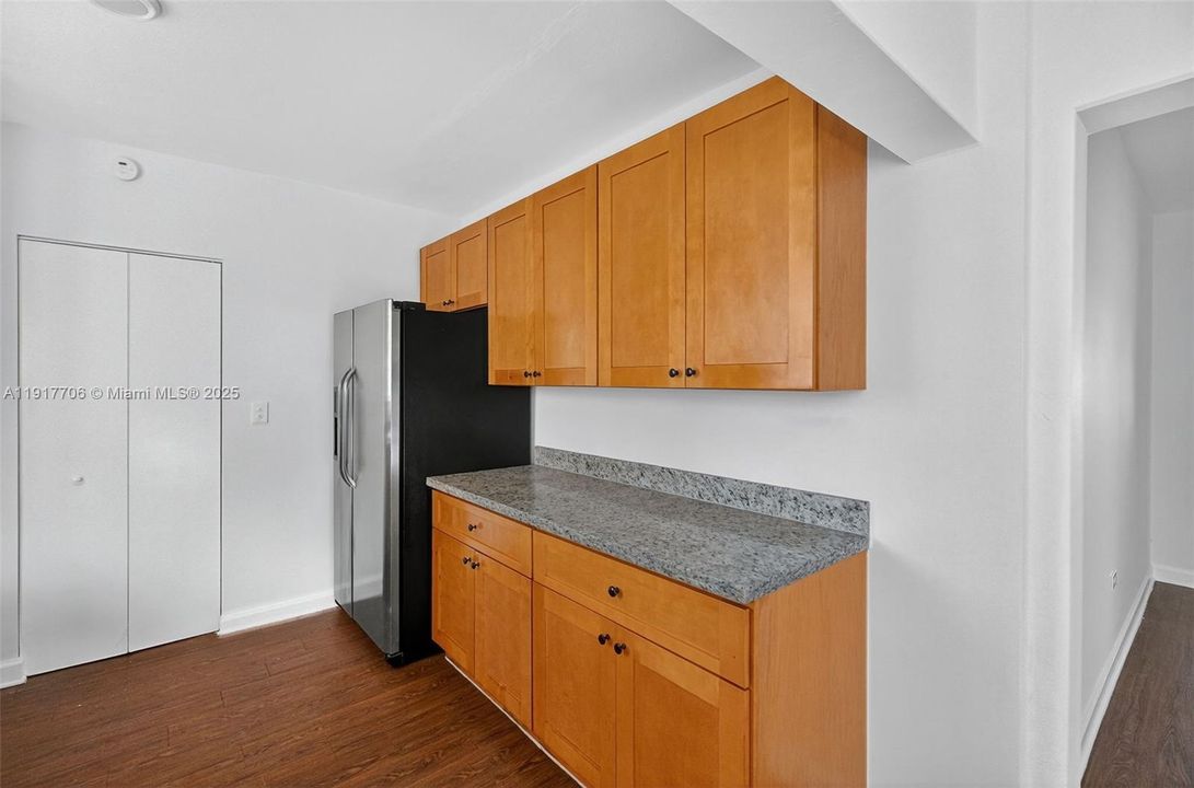 Active With Contract: $649,000 (3 beds, 3 baths, 1555 Square Feet)