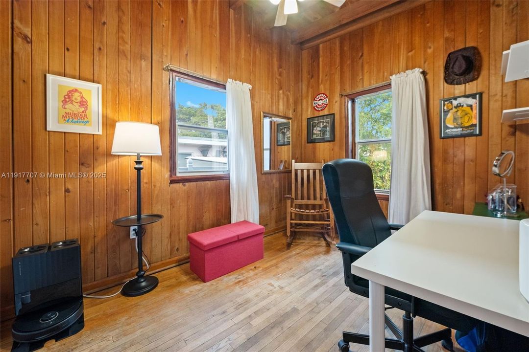 En Venta: $799,000 (3 camas, 2 baños, 1734 Pies cuadrados)