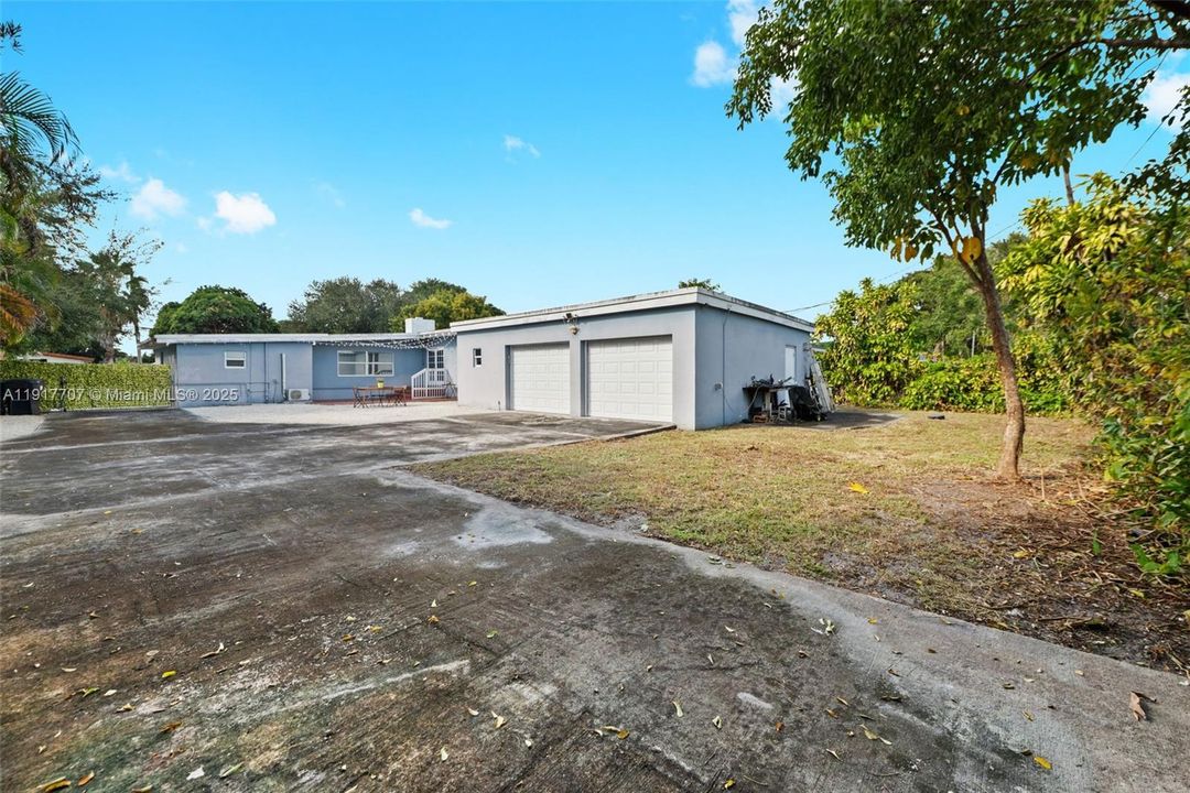 En Venta: $799,000 (3 camas, 2 baños, 1734 Pies cuadrados)