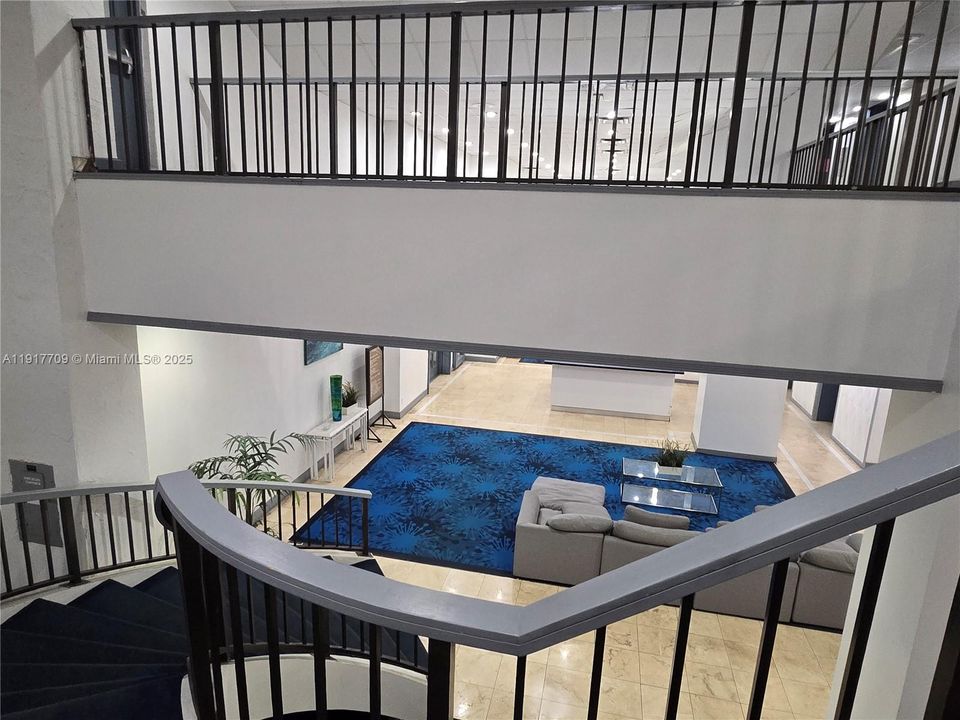 Entrance to Mezzanine Level