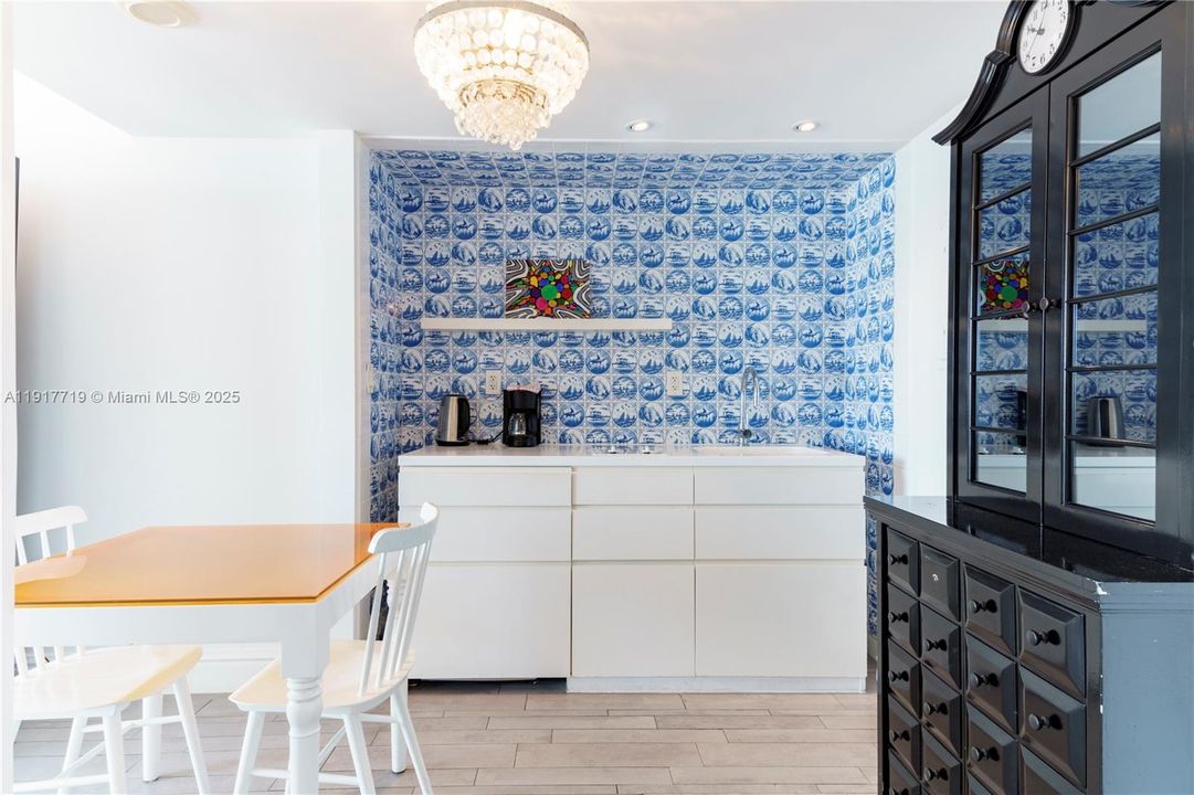 待售: $295,000 (1 贝兹, 1 浴室, 0 平方英尺)