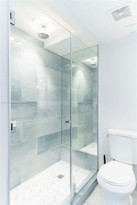 待售: $295,000 (1 贝兹, 1 浴室, 0 平方英尺)