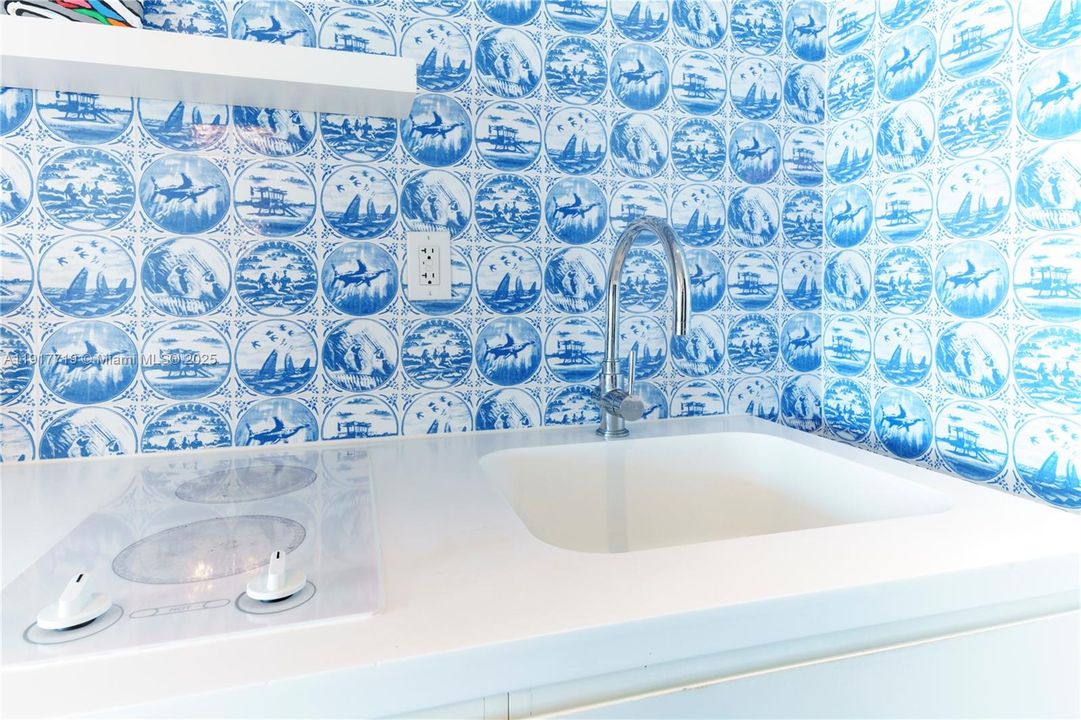 待售: $295,000 (1 贝兹, 1 浴室, 0 平方英尺)