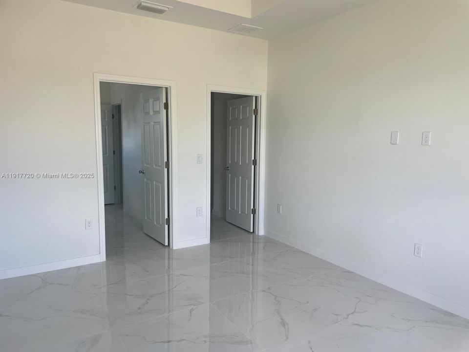 待售: $330,000 (3 贝兹, 2 浴室, 1357 平方英尺)