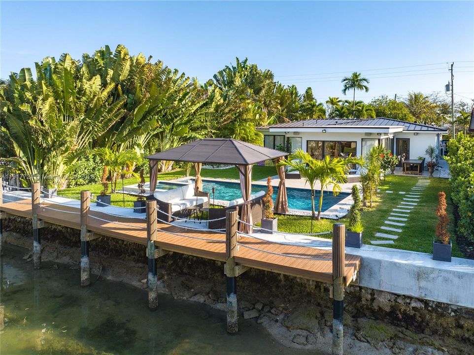 En Renta: $23,000 (5 camas, 3 baños, 2690 Pies cuadrados)