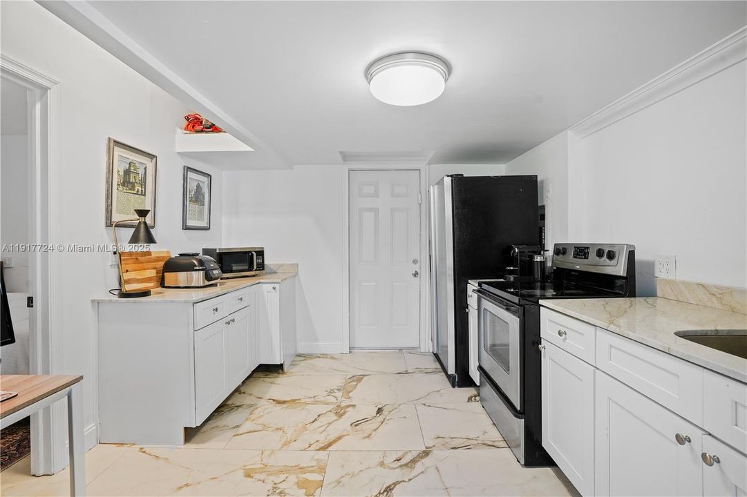 En Renta: $23,000 (5 camas, 3 baños, 2690 Pies cuadrados)