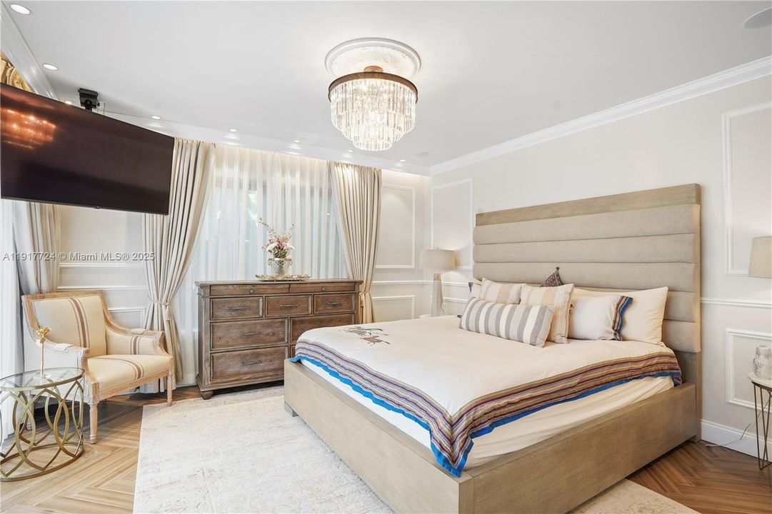 En Renta: $23,000 (5 camas, 3 baños, 2690 Pies cuadrados)