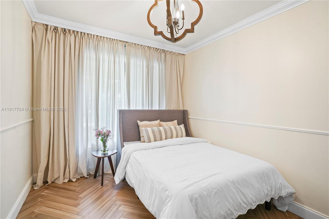 En Renta: $23,000 (5 camas, 3 baños, 2690 Pies cuadrados)