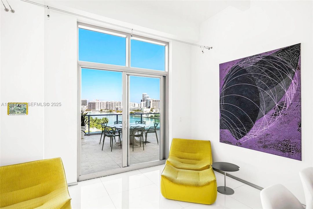 For Sale: $4,600,000 (3 beds, 3 baths, 3211 Square Feet)