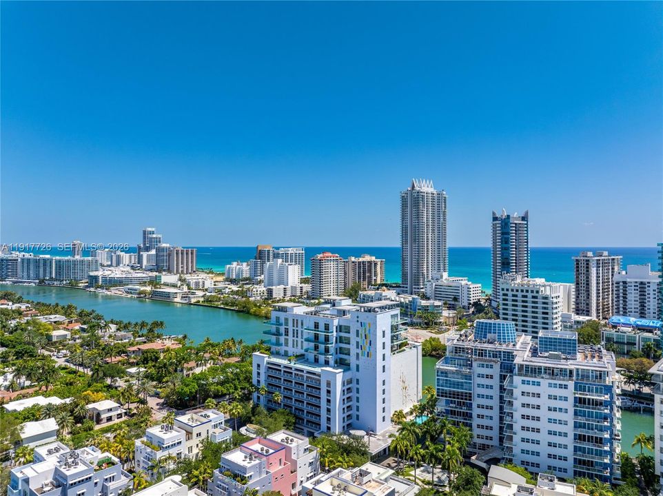 En Venta: $4,499,000 (3 camas, 3 baños, 3211 Pies cuadrados)