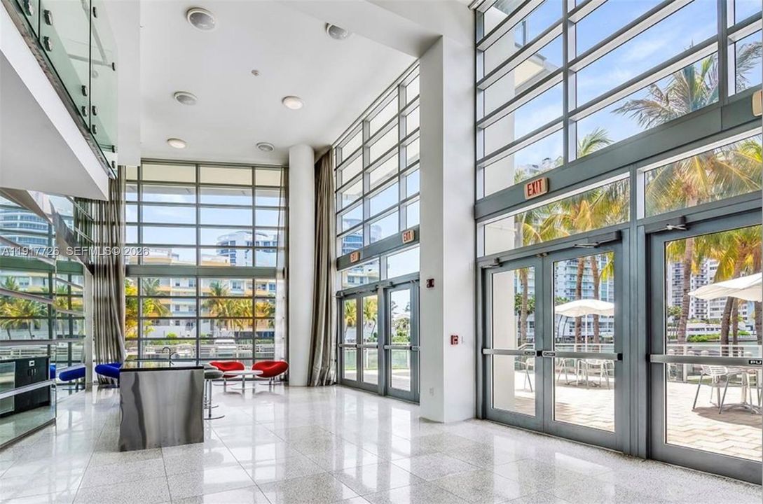 En Venta: $4,499,000 (3 camas, 3 baños, 3211 Pies cuadrados)