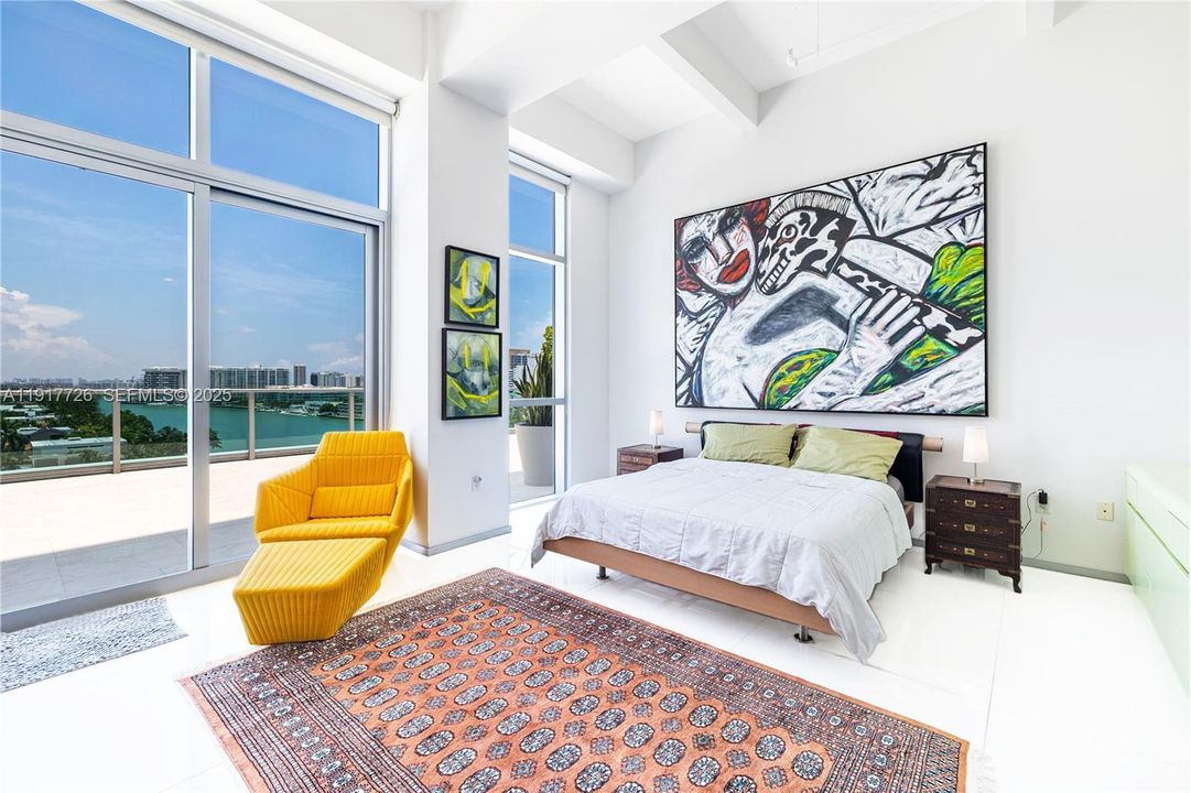 For Sale: $4,600,000 (3 beds, 3 baths, 3211 Square Feet)