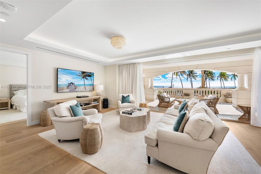 出租: $30,000 (2 贝兹, 2 浴室, 2530 平方英尺)