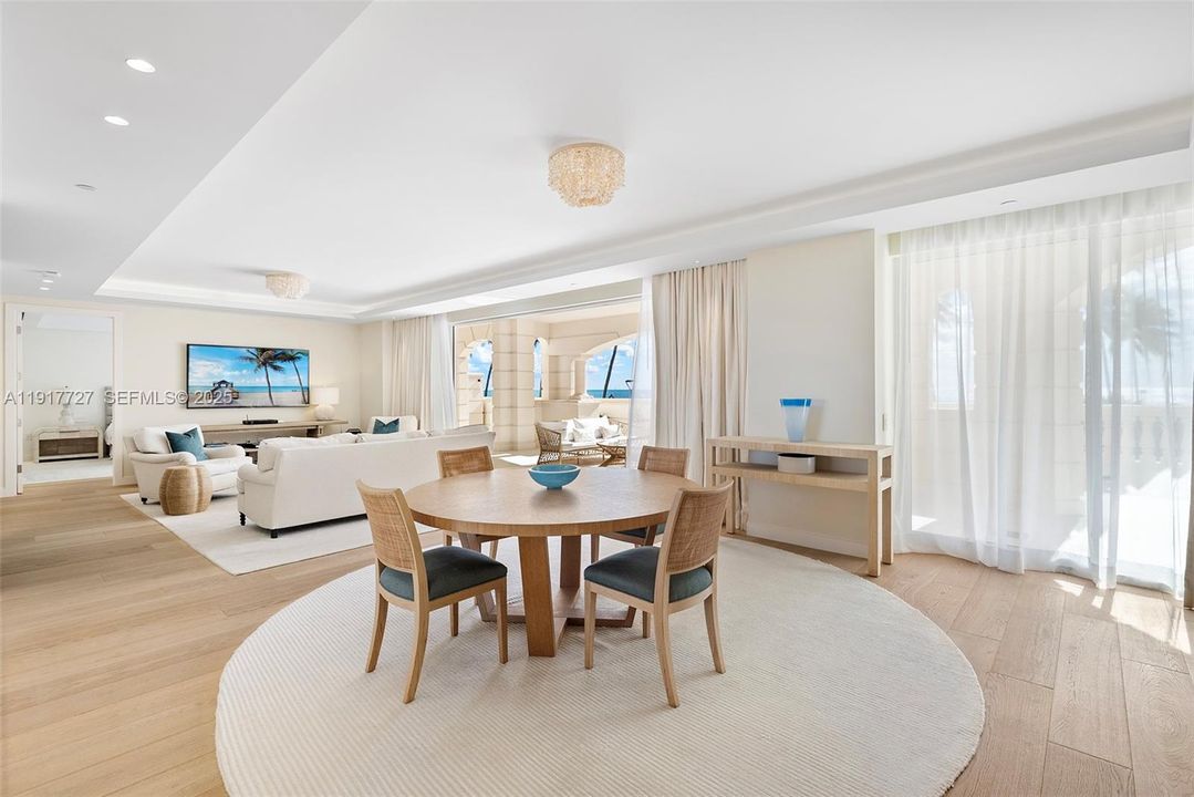 出租: $30,000 (2 贝兹, 2 浴室, 2530 平方英尺)