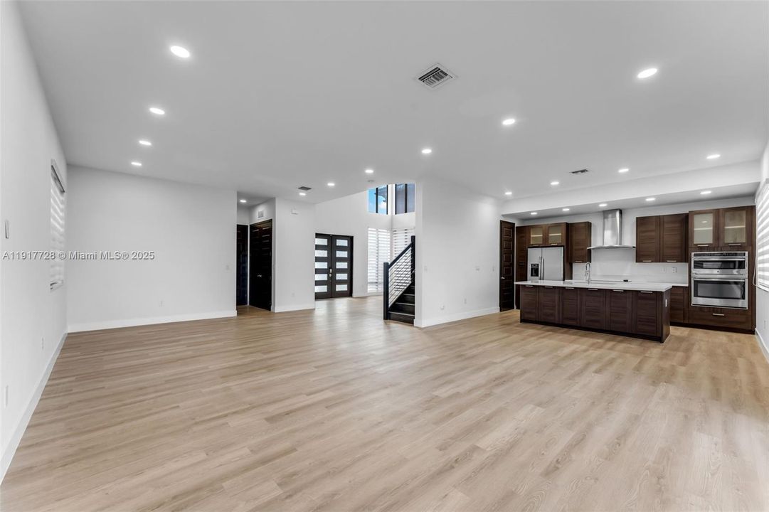 For Rent: $4,999 (4 beds, 3 baths, 2597 Square Feet)