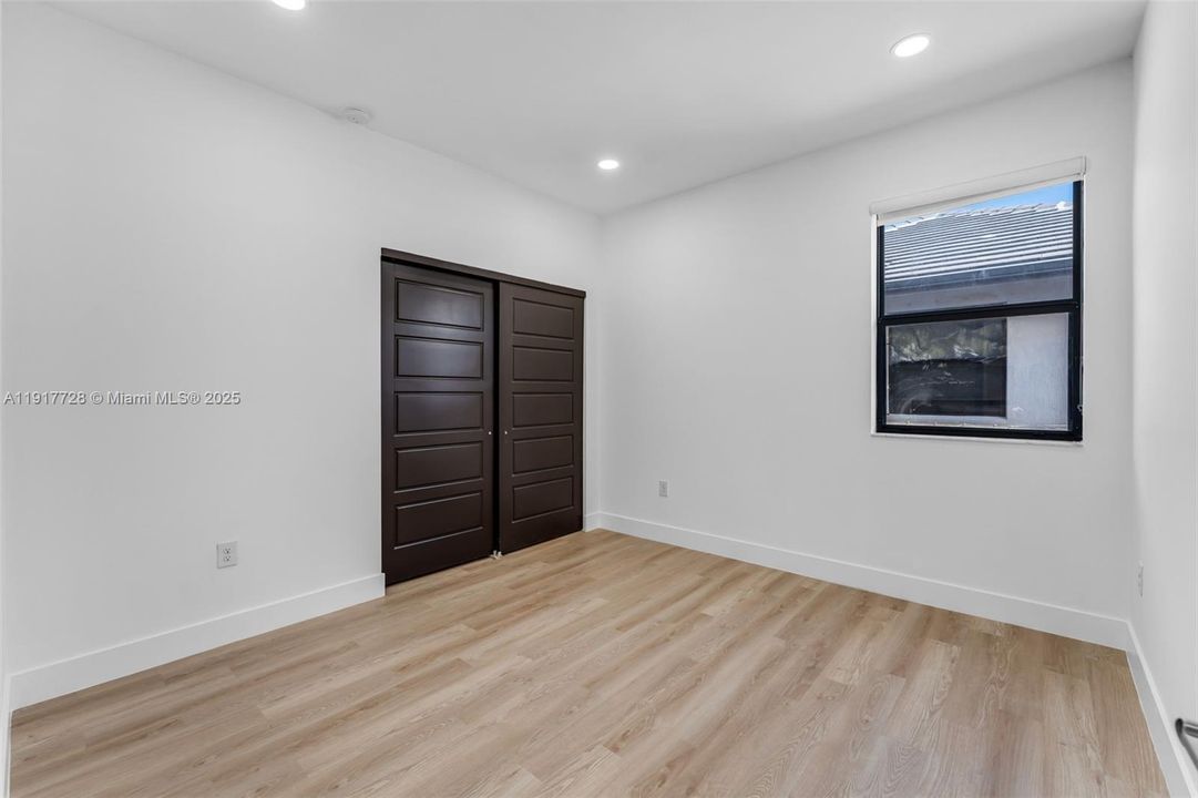 For Rent: $4,999 (4 beds, 3 baths, 2597 Square Feet)