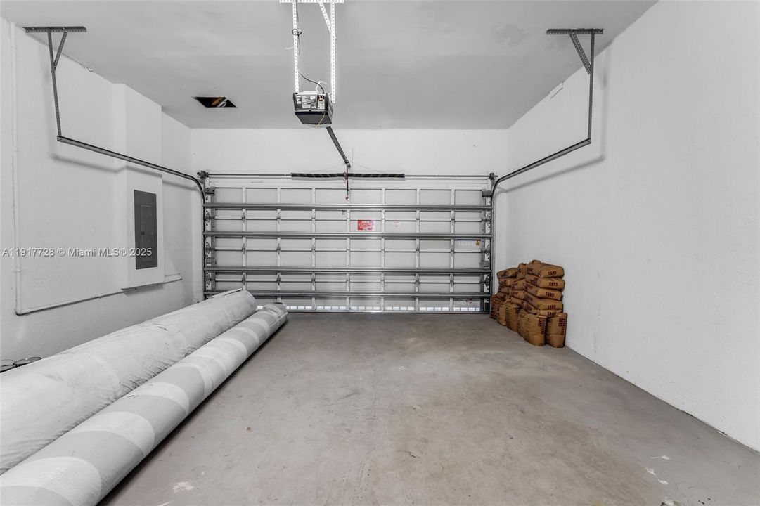 For Rent: $4,999 (4 beds, 3 baths, 2597 Square Feet)