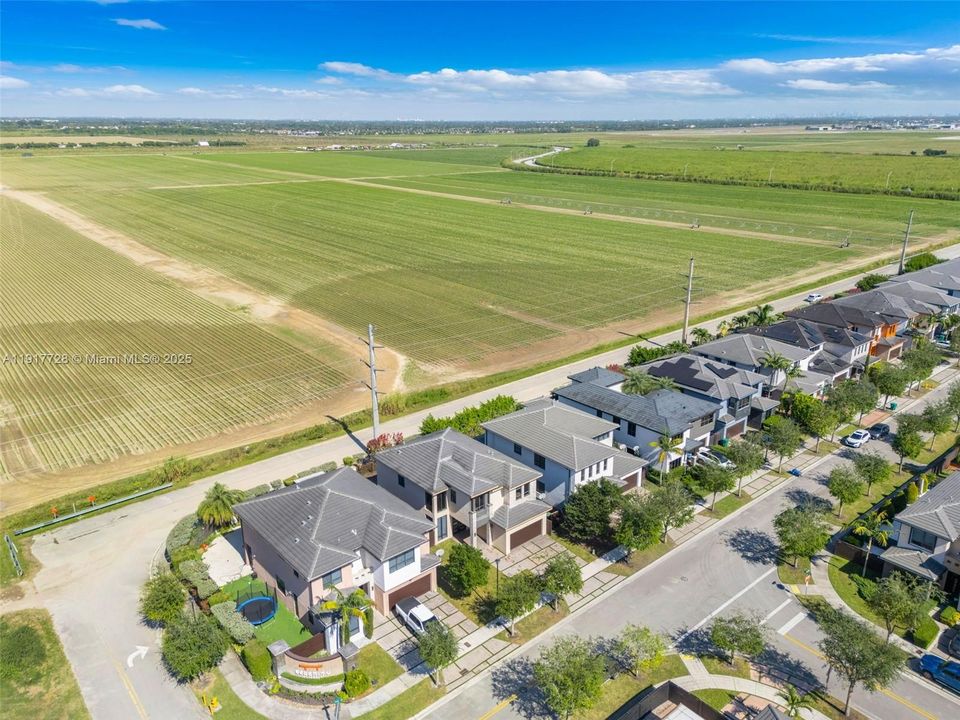 For Rent: $4,999 (4 beds, 3 baths, 2597 Square Feet)