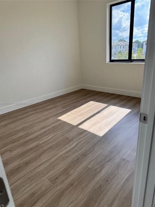 For Rent: $2,800 (4 beds, 2 baths, 0 Square Feet)