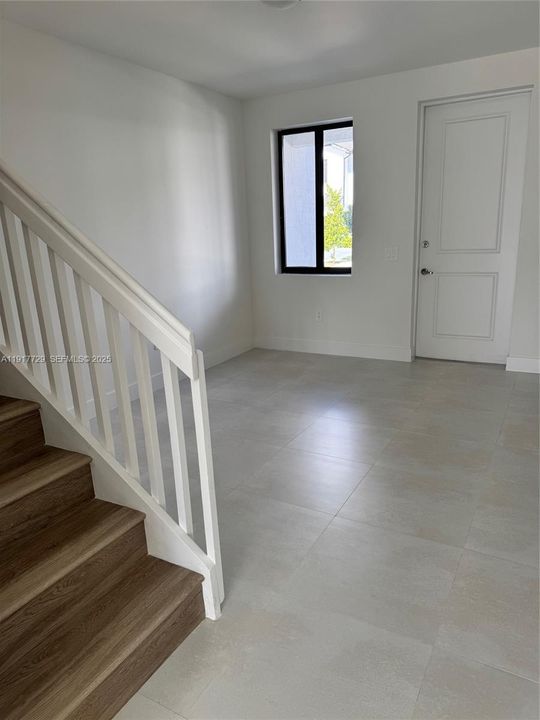 For Rent: $2,800 (4 beds, 2 baths, 0 Square Feet)