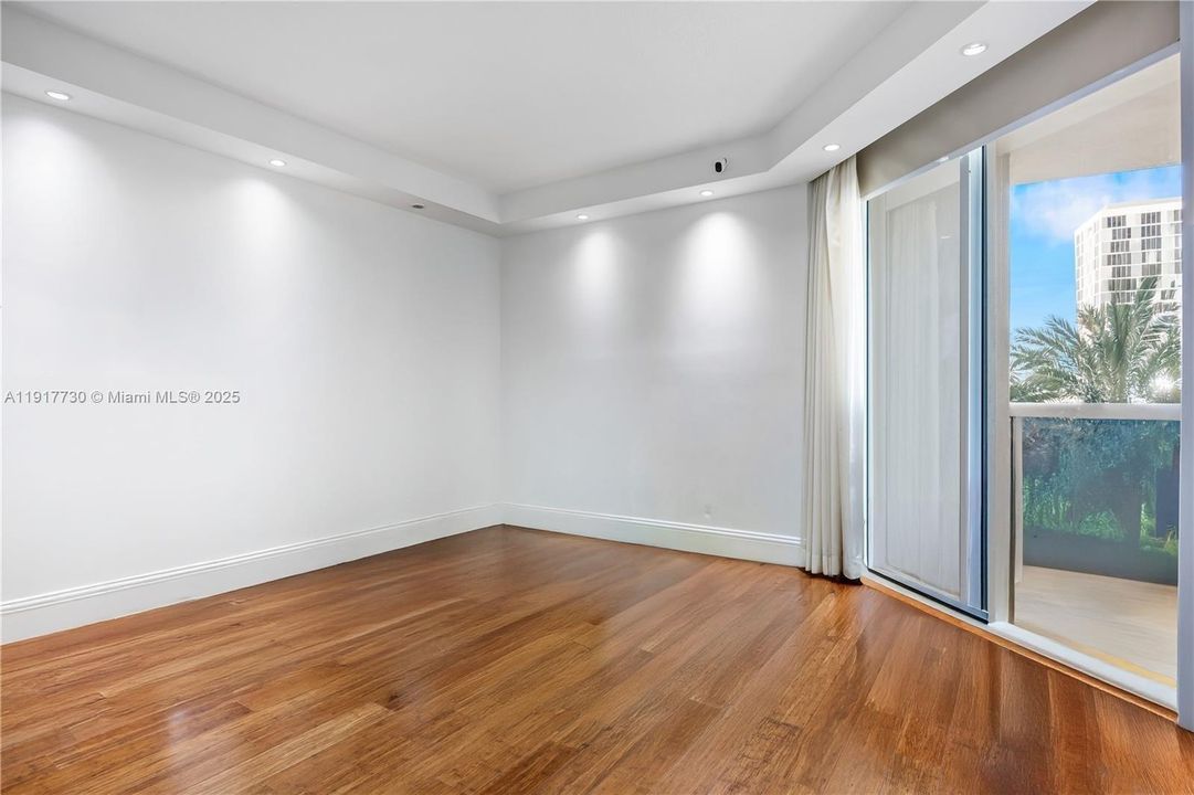 En Venta: $1,849,000 (3 camas, 3 baños, 1840 Pies cuadrados)