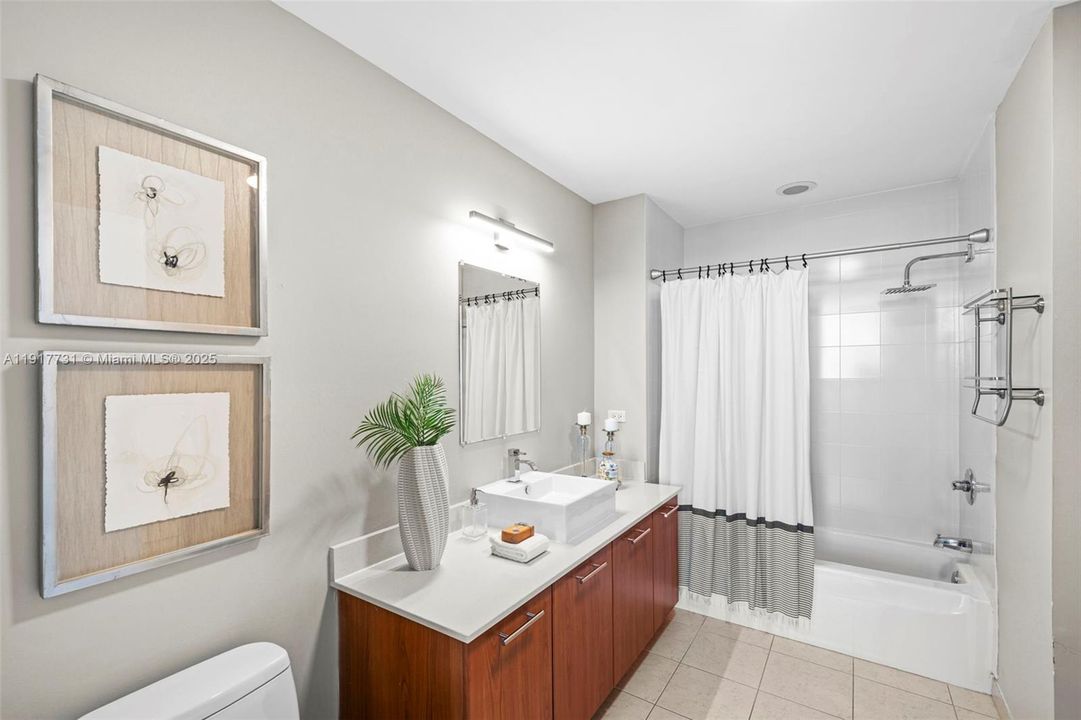 待售: $759,000 (2 贝兹, 2 浴室, 1262 平方英尺)