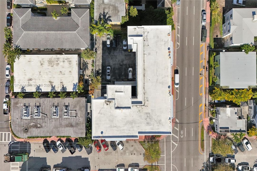 На продажу: $299,000 (1 спален, 1 ванн, 791 Квадратных фут)