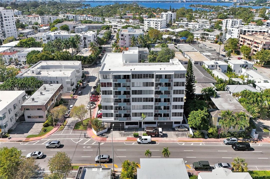 На продажу: $299,000 (1 спален, 1 ванн, 791 Квадратных фут)