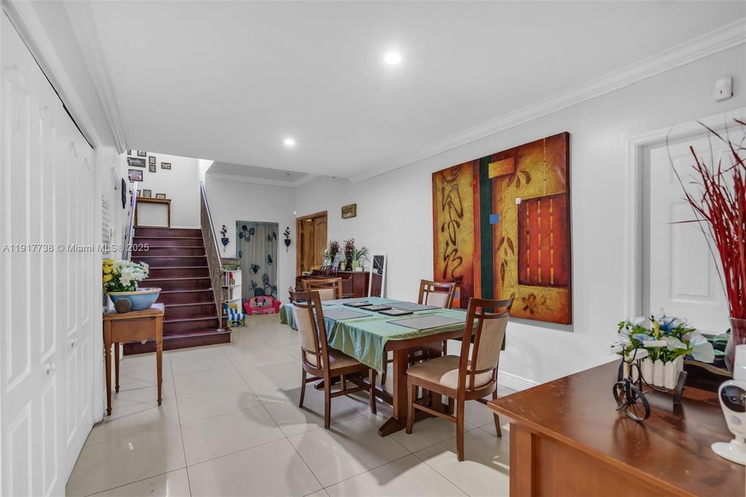 For Sale: $1,649,000 (6 beds, 4 baths, 4203 Square Feet)