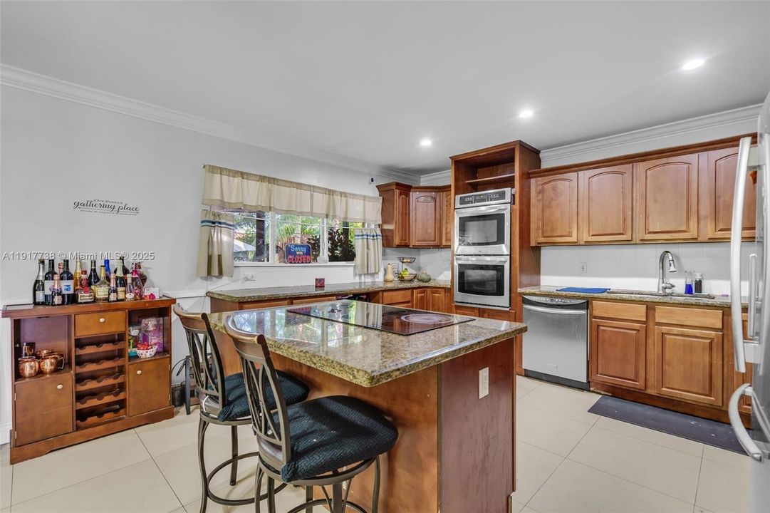 For Sale: $1,649,000 (6 beds, 4 baths, 4203 Square Feet)