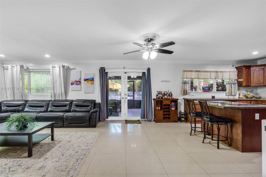 For Sale: $1,649,000 (6 beds, 4 baths, 4203 Square Feet)