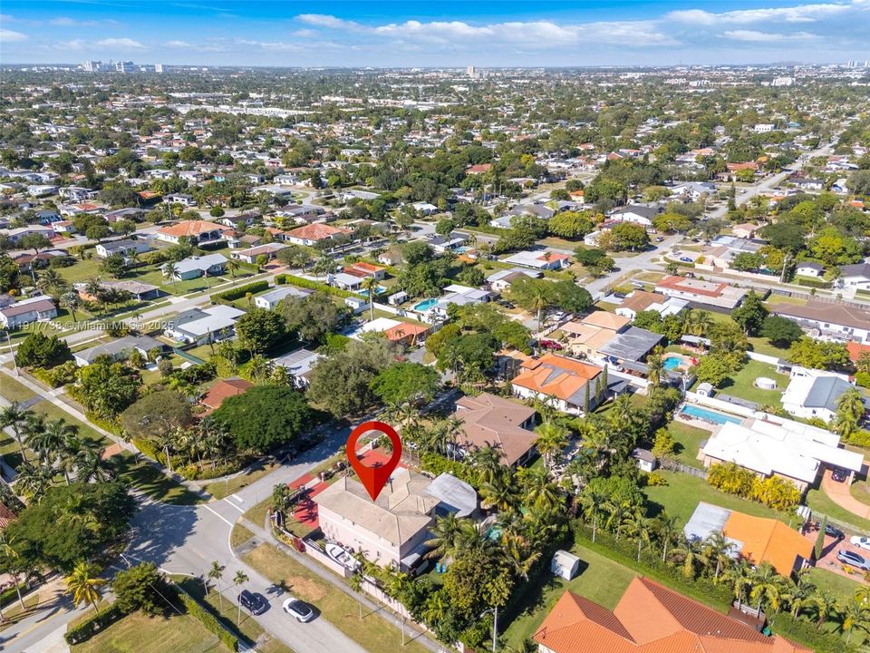 For Sale: $1,649,000 (6 beds, 4 baths, 4203 Square Feet)