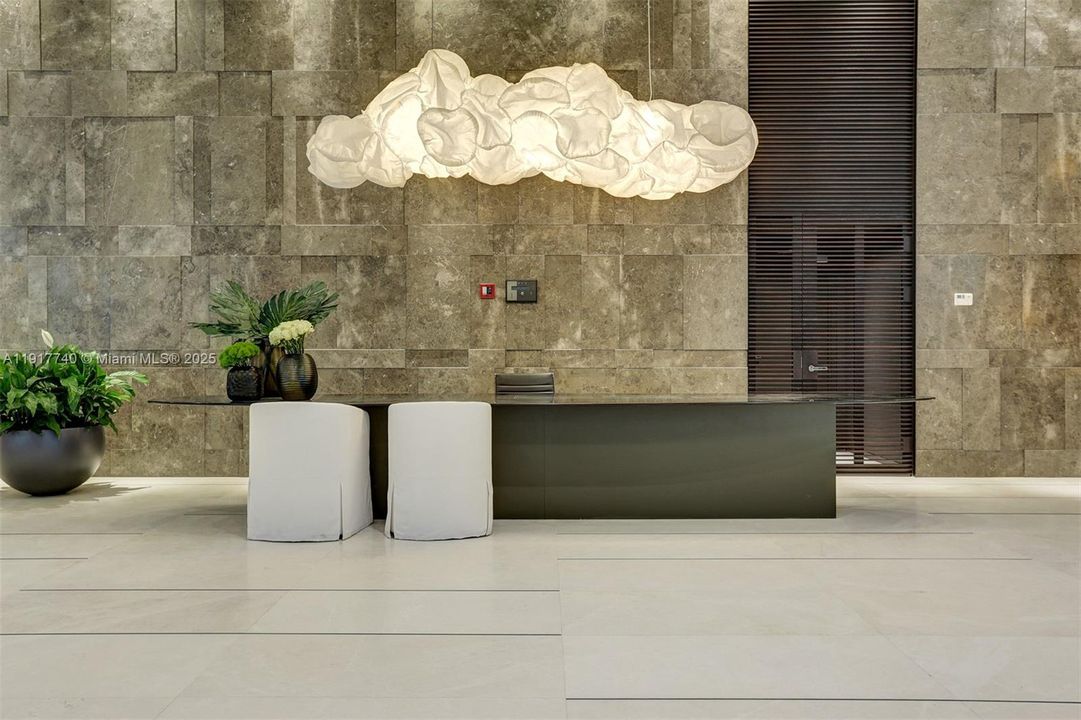 Active With Contract: $6,100 (2 beds, 3 baths, 1143 Square Feet)