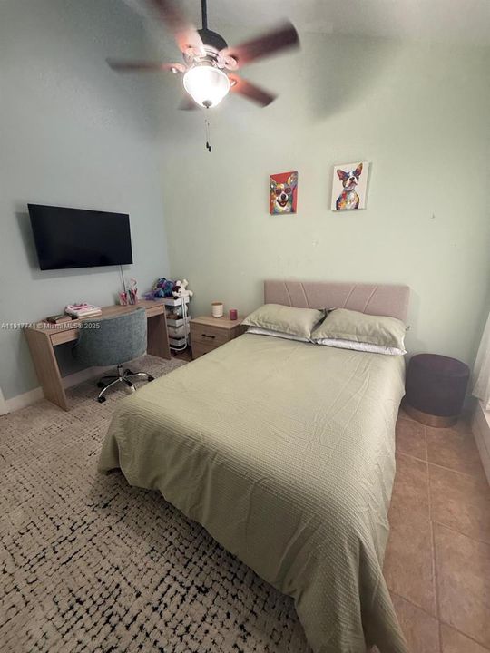 待售: $295,000 (3 贝兹, 2 浴室, 1230 平方英尺)