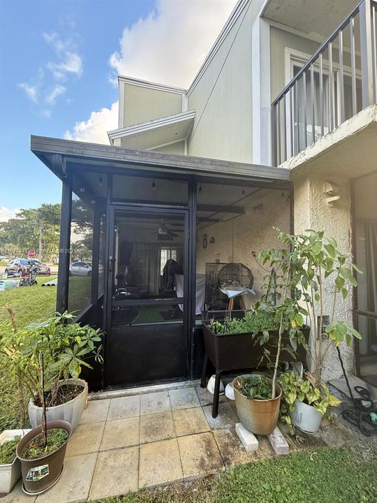 待售: $295,000 (3 贝兹, 2 浴室, 1230 平方英尺)