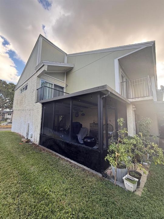 待售: $295,000 (3 贝兹, 2 浴室, 1230 平方英尺)