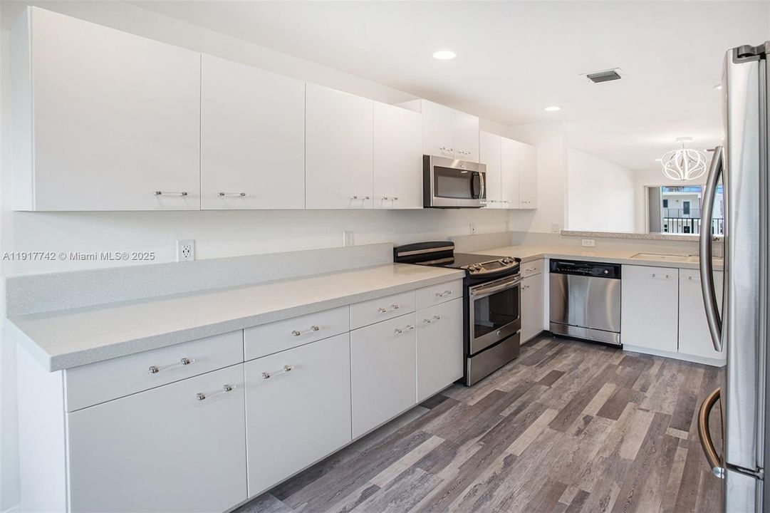 For Rent: $5,000 (3 beds, 3 baths, 2154 Square Feet)