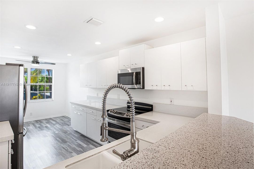 For Rent: $5,000 (3 beds, 3 baths, 2154 Square Feet)