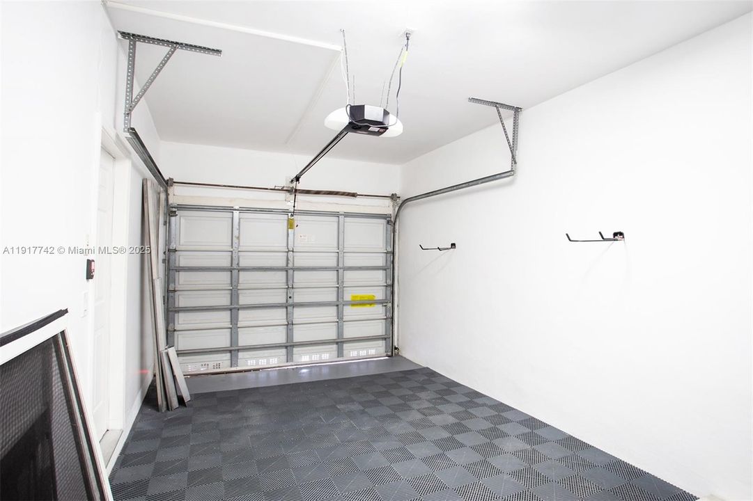 For Rent: $5,000 (3 beds, 3 baths, 2154 Square Feet)