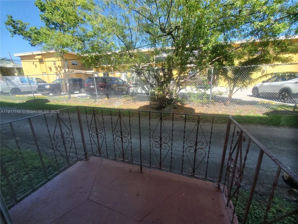 В аренду: $1,799 (1 спален, 1 ванн, 700 Квадратных фут)