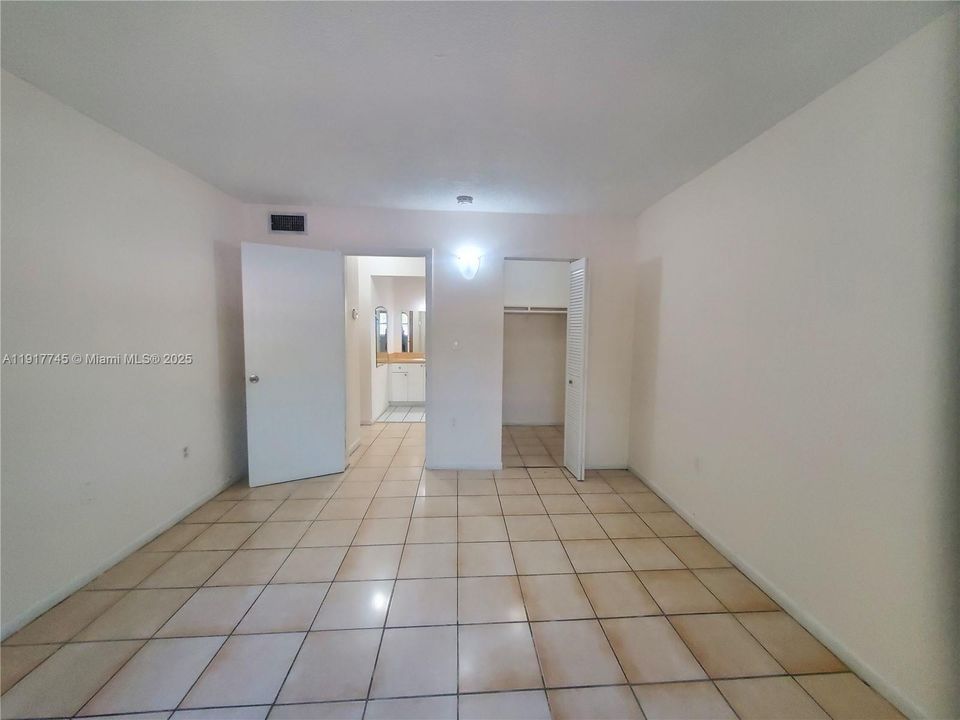 В аренду: $1,799 (1 спален, 1 ванн, 700 Квадратных фут)